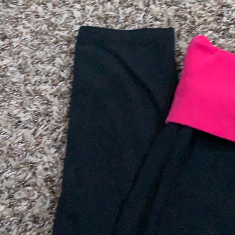 Victoria Secret pink yoga pants - Picture 4 of 6